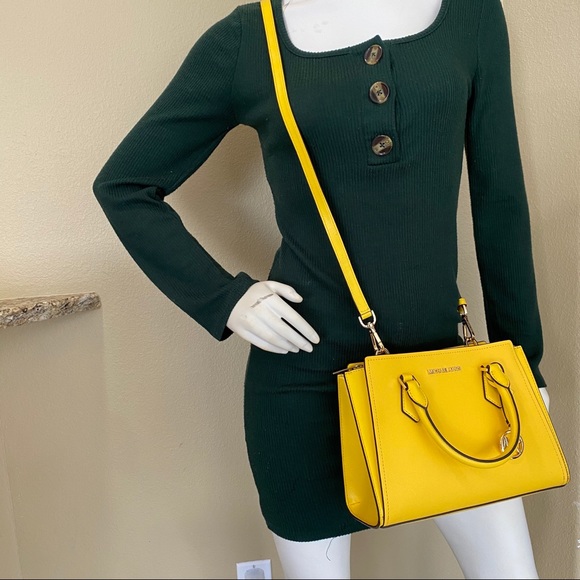 Firm ✨Michael Kors hope medium messenger bag - Picture 12 of 14